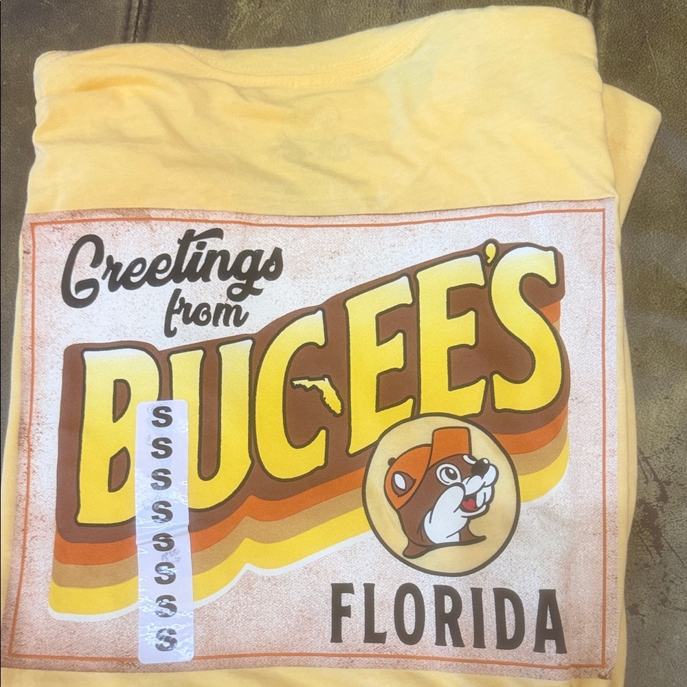 Buc-ee's Yellow Short Sleeve Tee